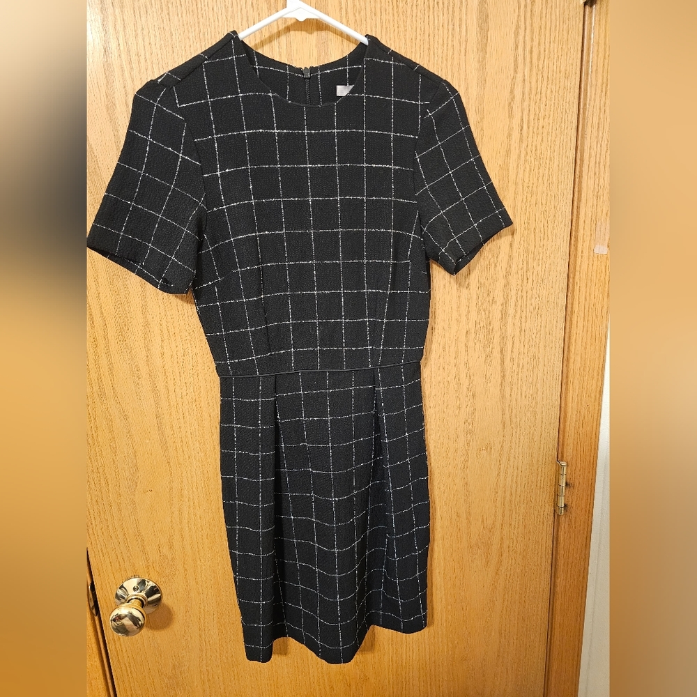 H&M Black grid dress NWT (Size 0)